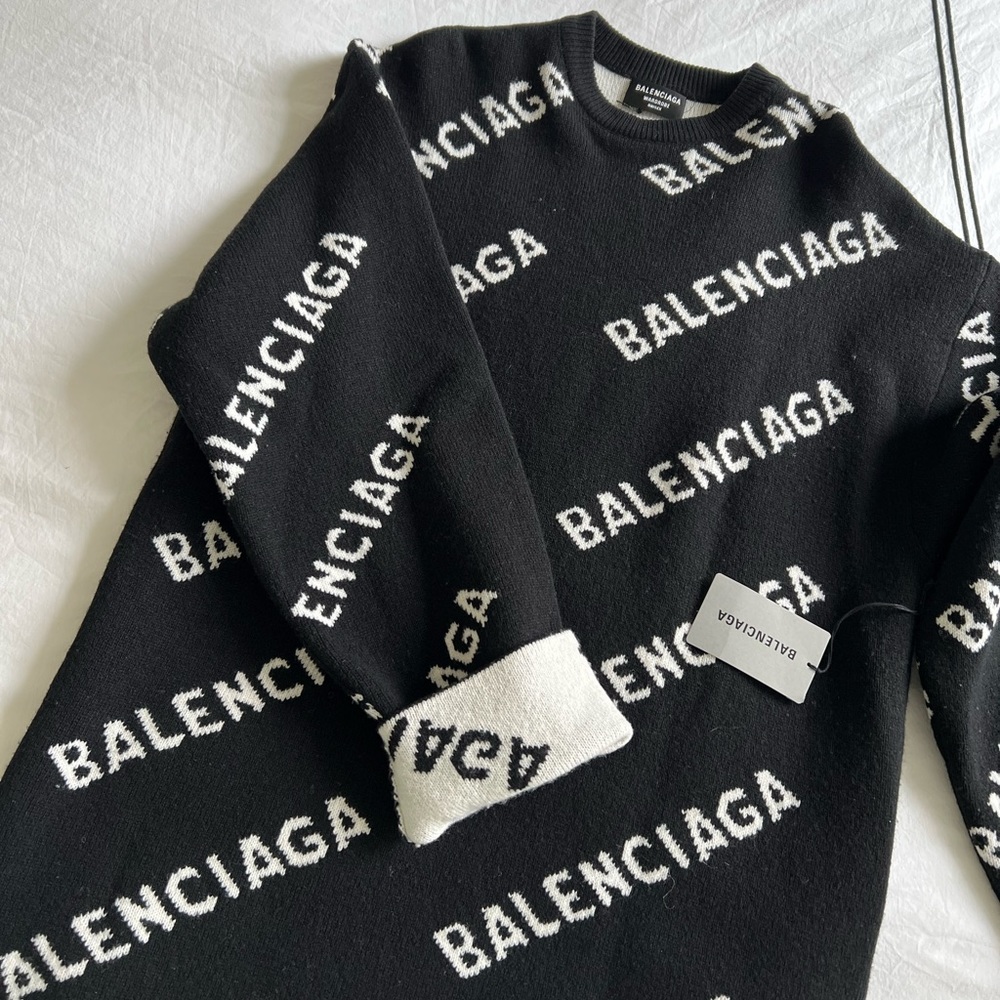 Balenciaga ALLOVER LOGO SWEATER IN BLACK/WHITE